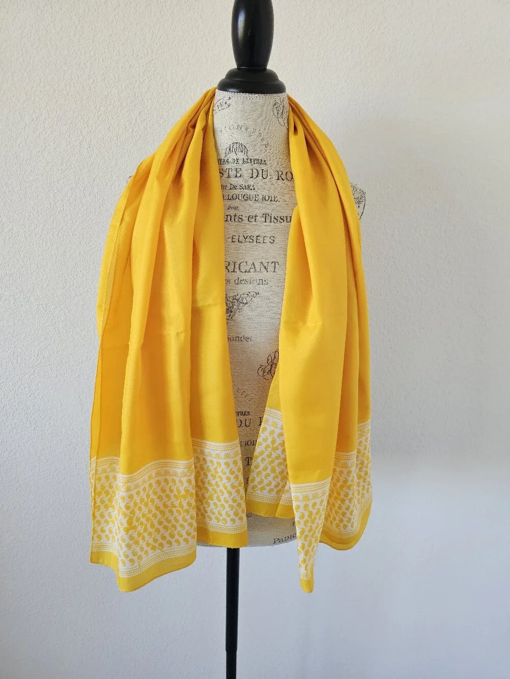 Estee Lauder Vintage Bright Yellow White Paisley Border Large Wrap Scarf Sarong